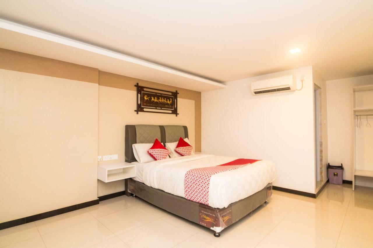 OYO 1223 Hotel Bahari Batam Bagian luar foto
